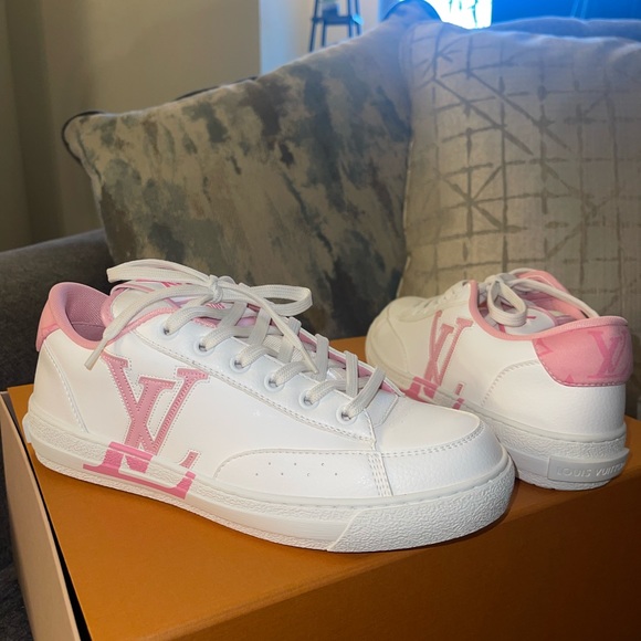 Louis Vuitton Women Charlie White Sneaker Size 38 / Authentic (Brand New) - Picture 3 of 6